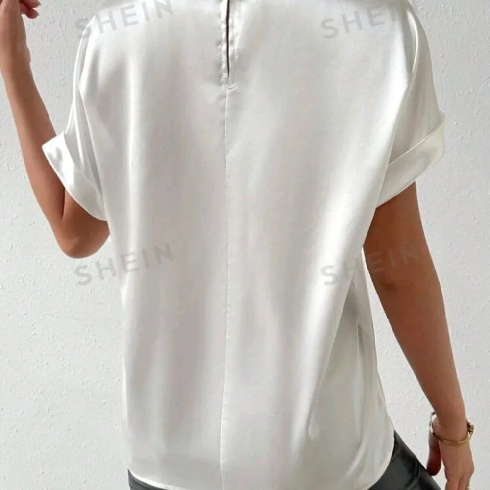 SHEIN Prive' Batwing Short Sleeve Satin Blouse With Round Neck